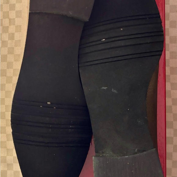 Gorgeous, brand new never worn forest green elegant shoes. - Picture 6 of 6